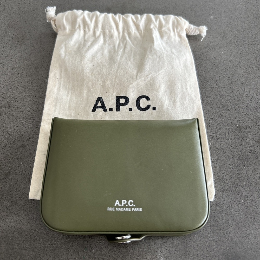 A.P.C Josh. Coin Wallet And Dust Bag Wild Green Leather Wallet NWOT
